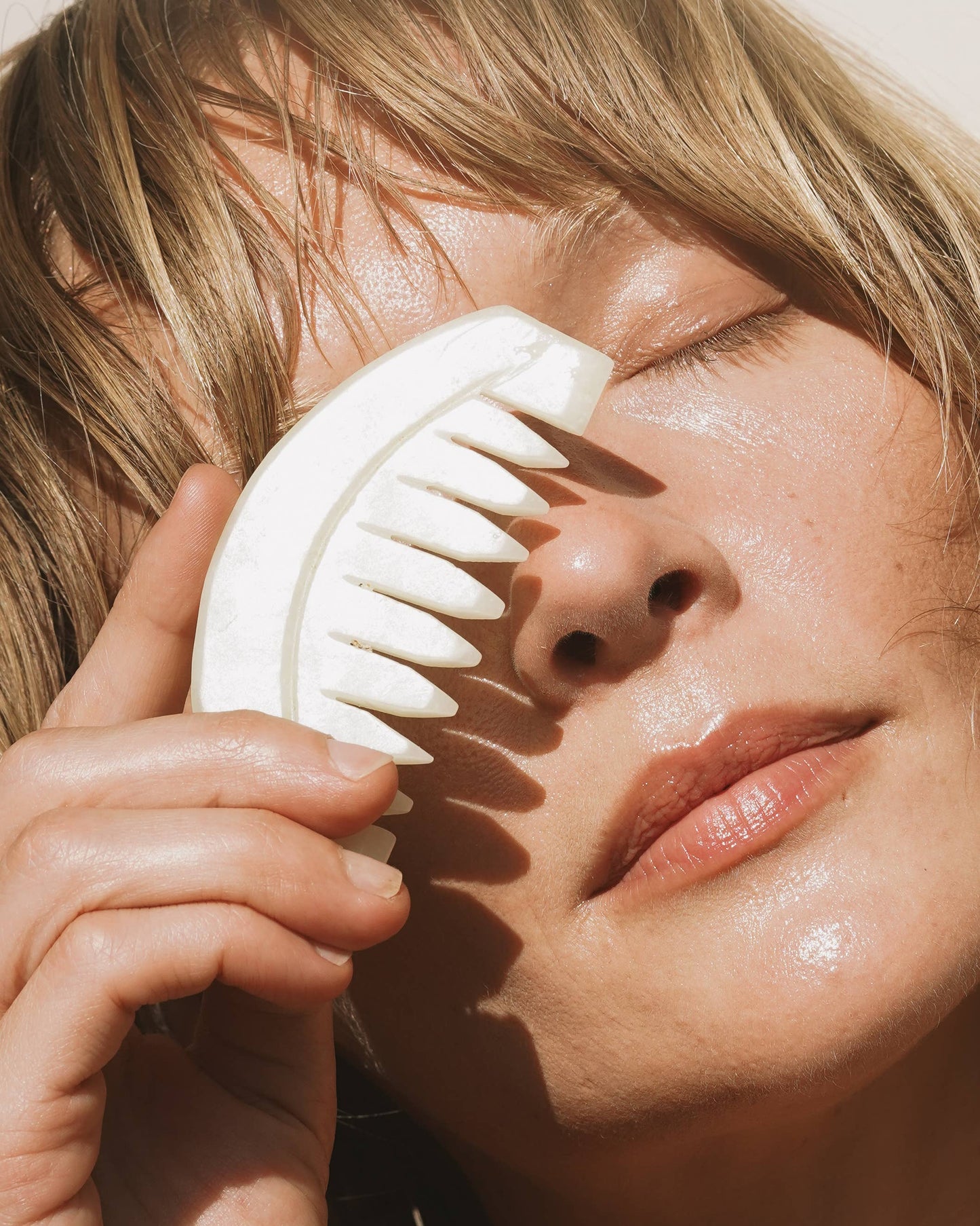 Gua Sha Scalp Comb