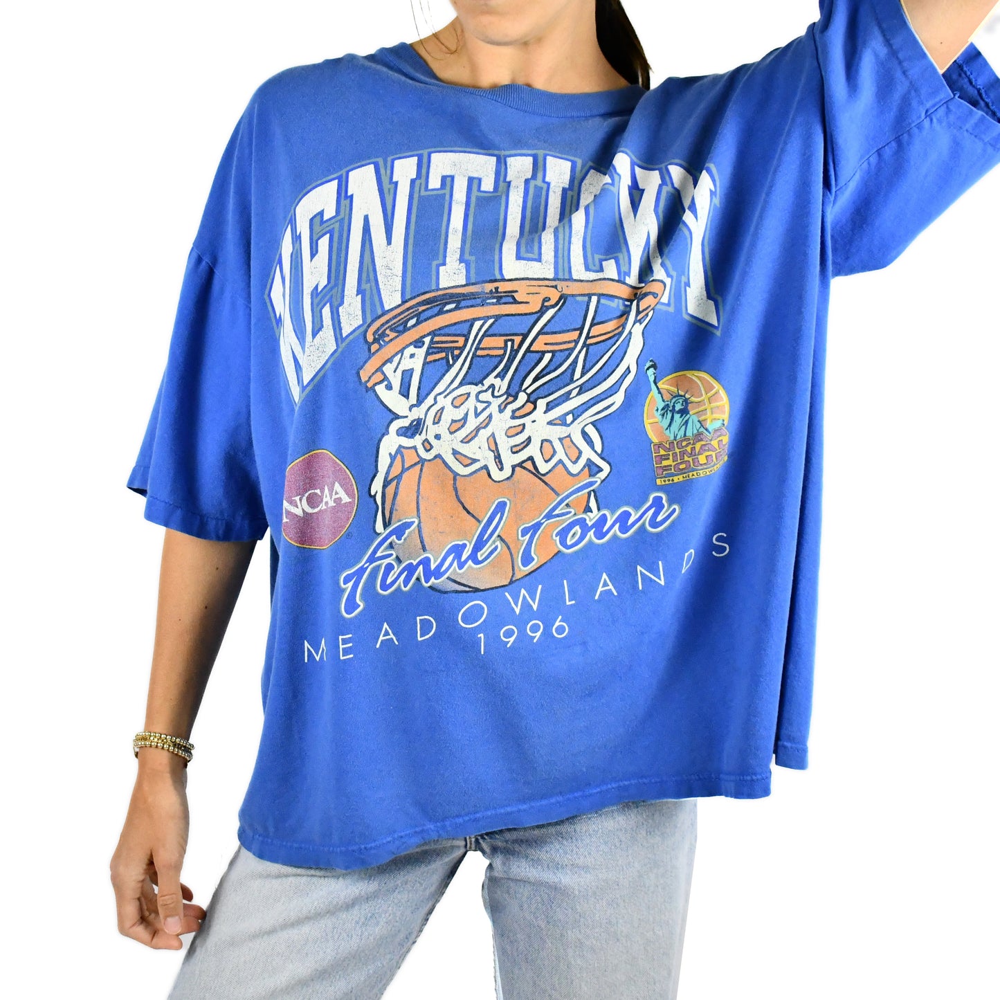 Vintage 90s Kentucky Basketball Tee