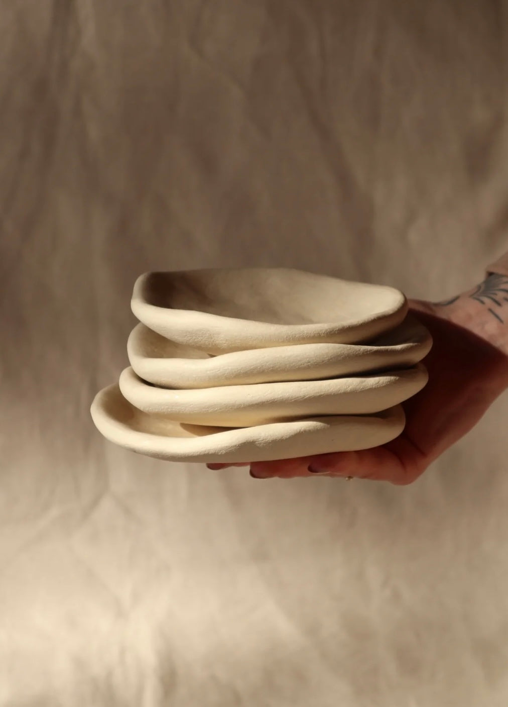 Ancient white clay burn dish