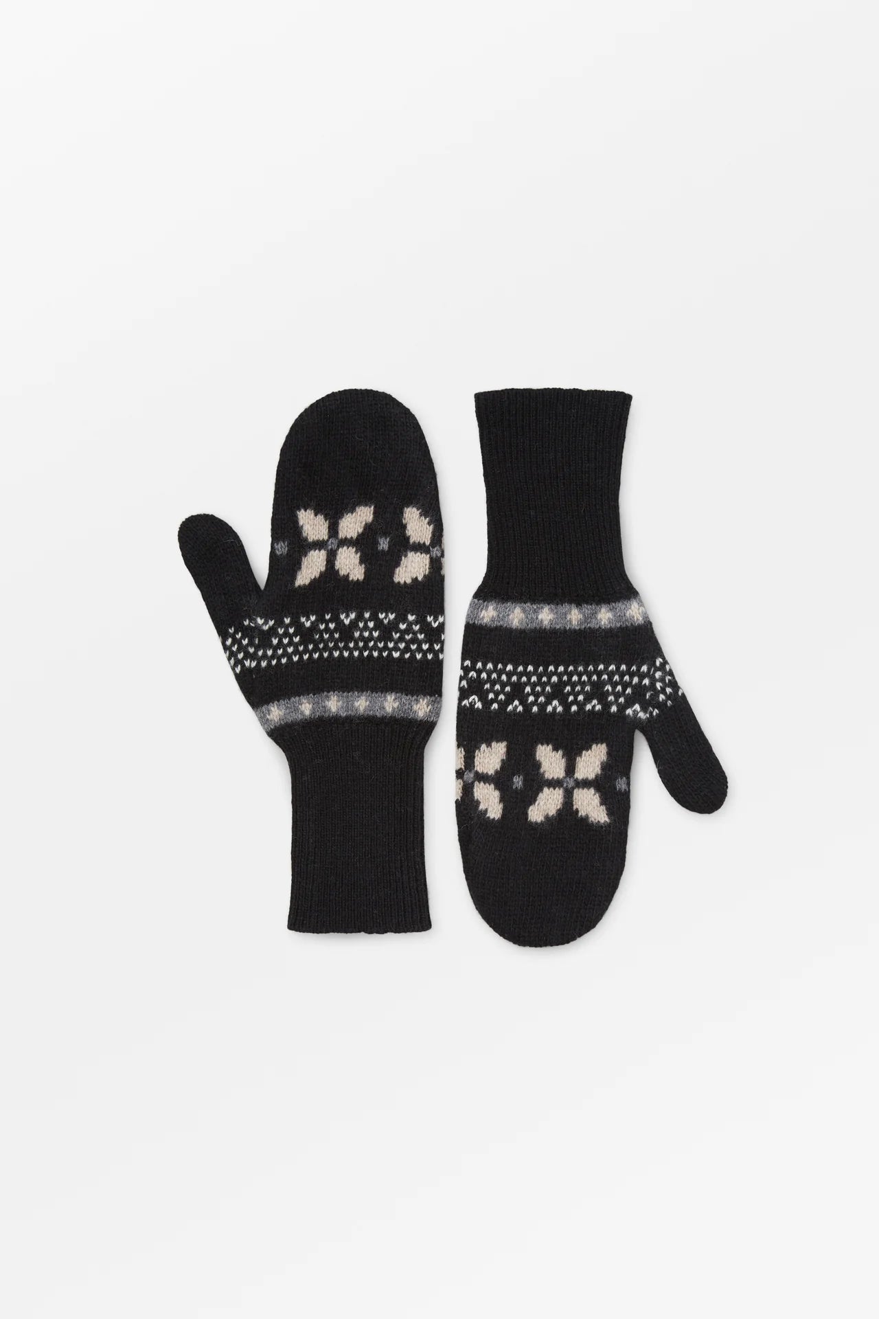 Skall Studio Elin Mittens